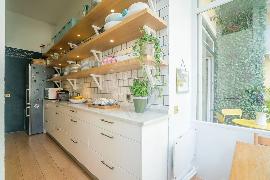 Apartamento T3 para Arrendamento em Campo de Ourique Foto 7