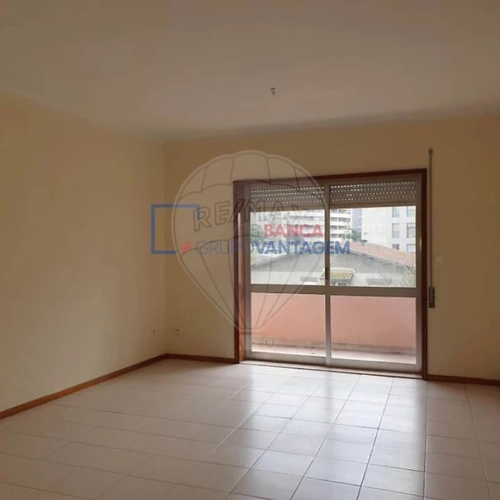 Apartamento T3 para Venda em São Mamede de Infesta e Senhora da Hora Foto 2