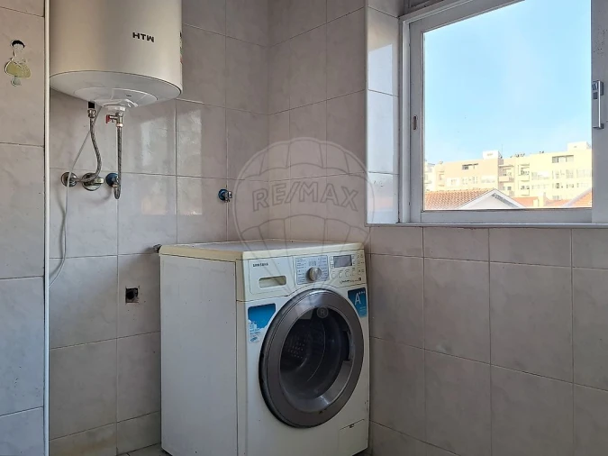 Apartamento T2 para Venda em Valongo Foto 7