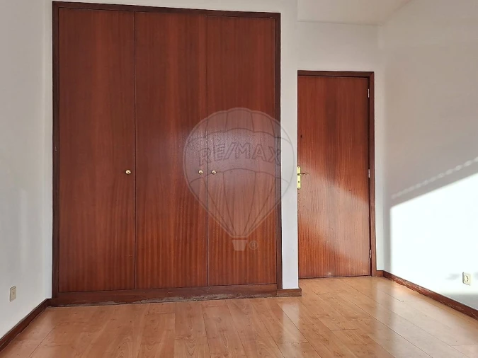 Apartamento T2 para Venda em Valongo Foto 3