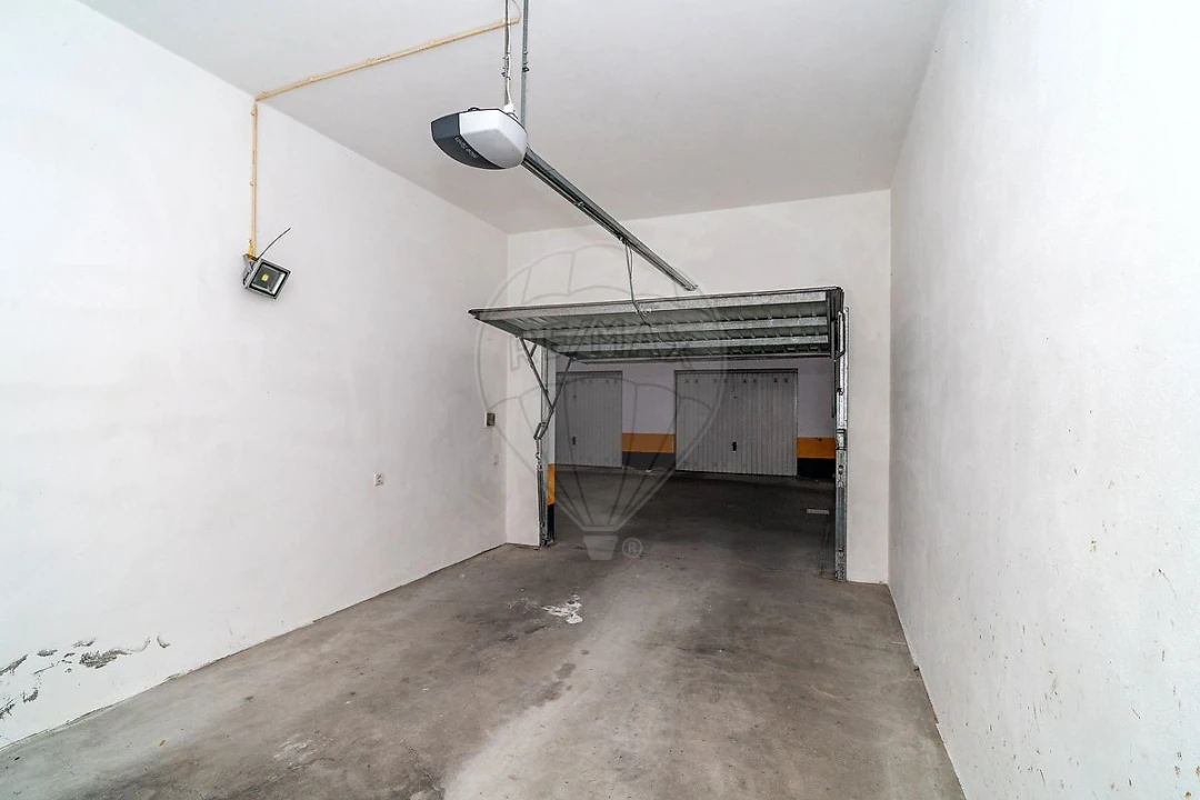 Apartamento T2 para Venda em Tavarede Foto 32