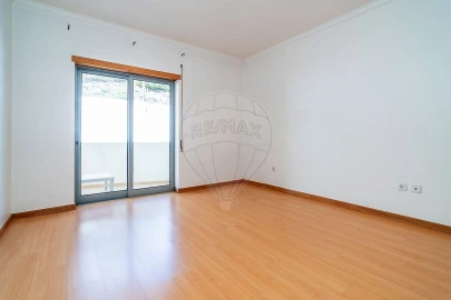 Apartamento T2 para Venda em Tavarede