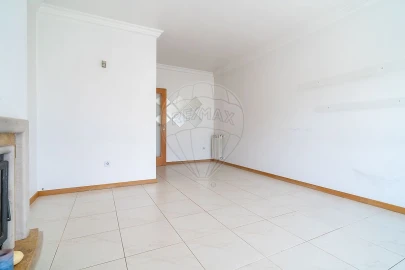 Apartamento T2 para Venda em Tavarede
