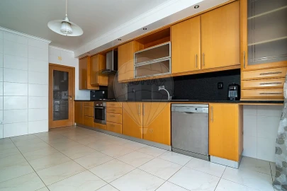 Apartamento T2 para Venda em Tavarede