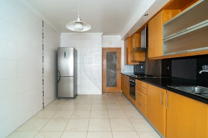 Apartamento T2 para Venda em Tavarede