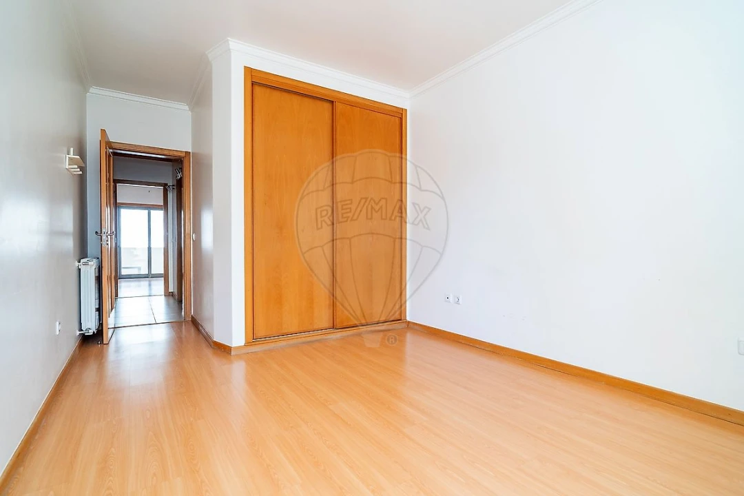 Apartamento T2 para Venda em Tavarede Foto 17