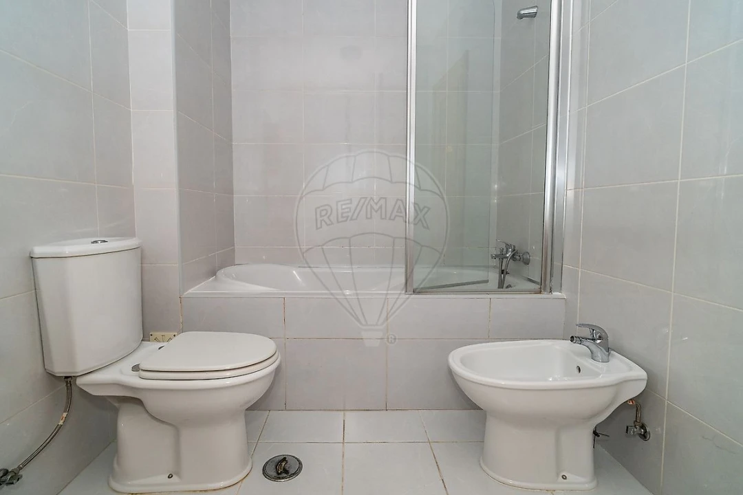 Apartamento T2 para Venda em Tavarede Foto 24