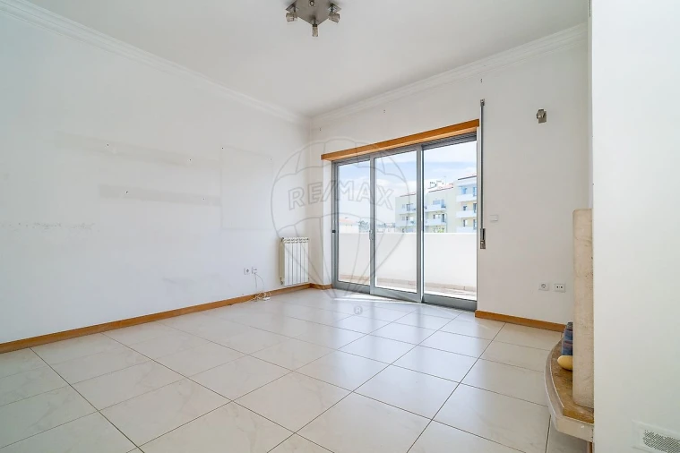 Apartamento T2 para Venda em Tavarede Foto 9
