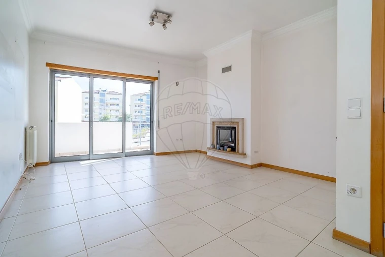 Apartamento T2 para Venda em Tavarede Foto 7