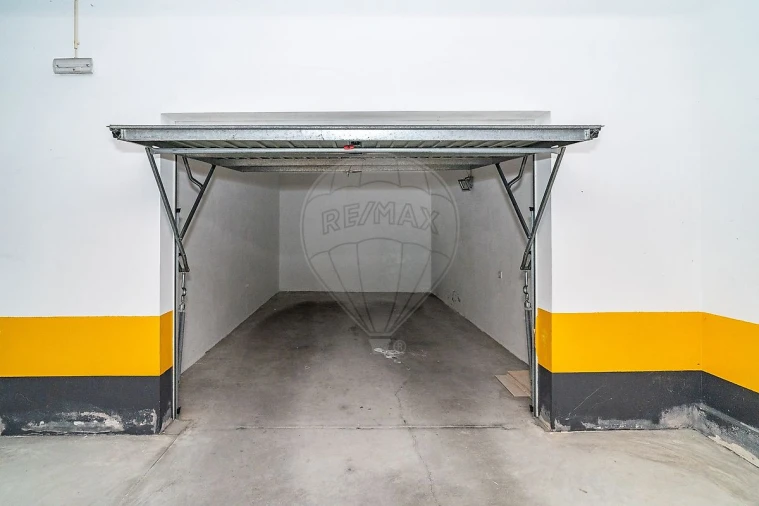 Apartamento T2 para Venda em Tavarede Foto 29