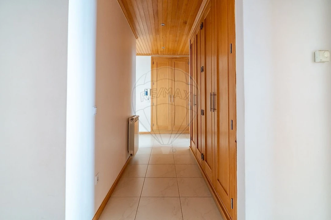 Apartamento T2 para Venda em Tavarede Foto 20