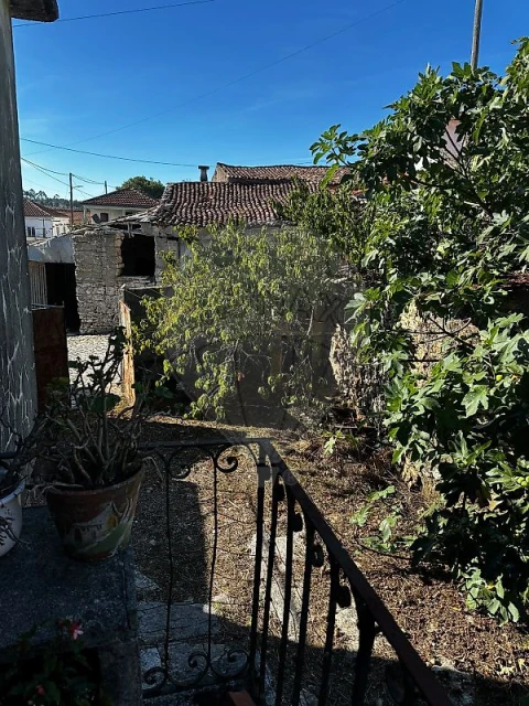 Moradia T3 para Venda em Zambujal