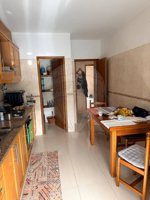 Apartamento T3 para Arrendamento em São João Baptista