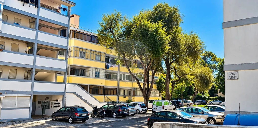 Apartamento T3 para Venda em Olivais Foto 3