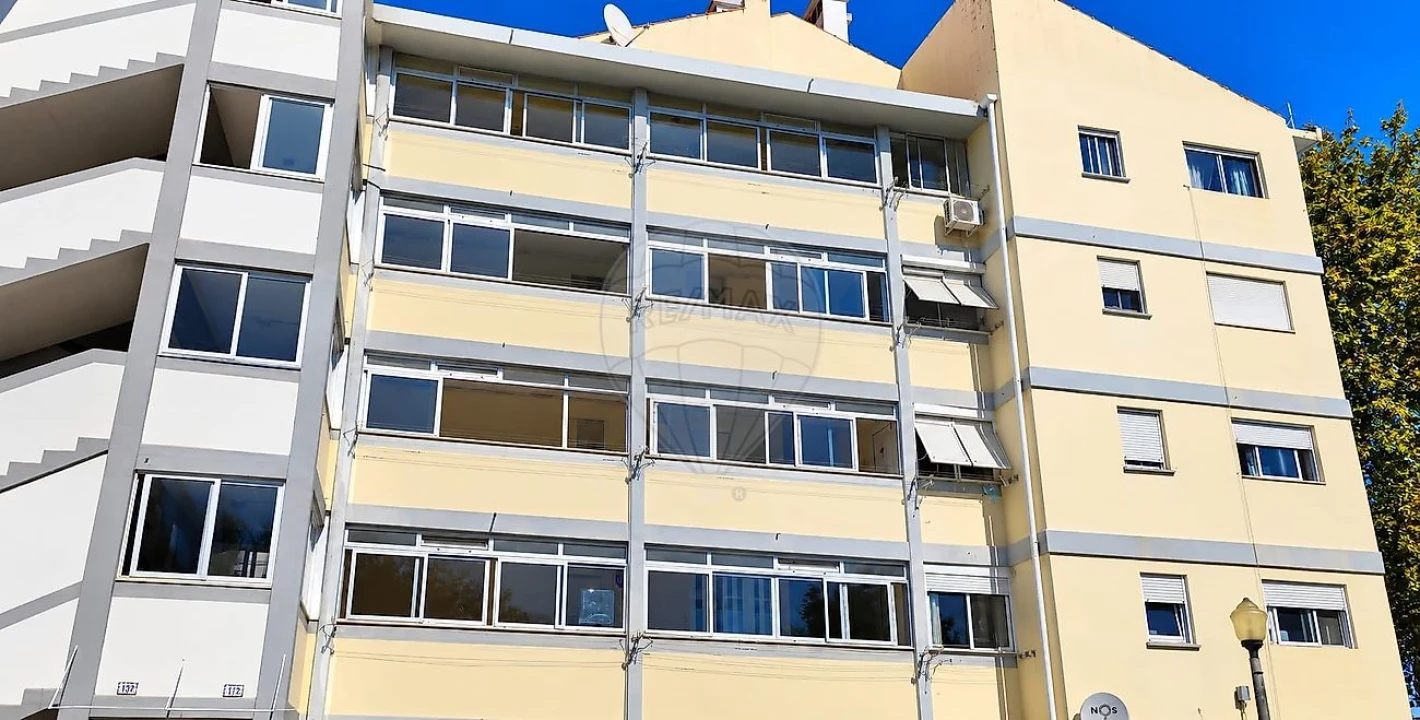 Apartamento T3 para Venda em Olivais Foto 2