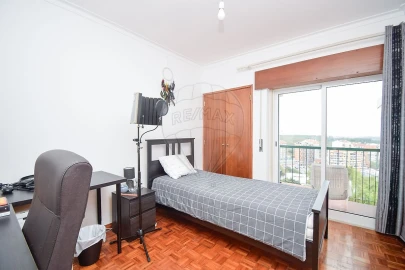 Apartamento T2 para Venda em Rio de Mouro