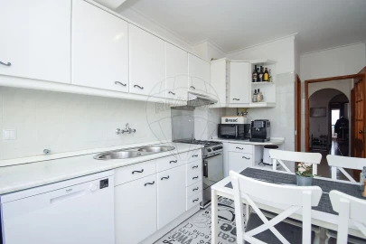 Apartamento T2 para Venda em Rio de Mouro