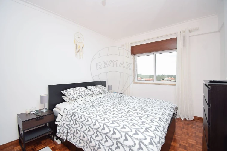Apartamento T2 para Venda em Rio de Mouro Foto 7