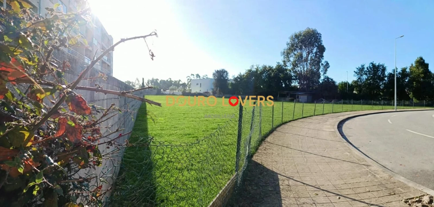 Terreno para Venda em Valongo Foto 9