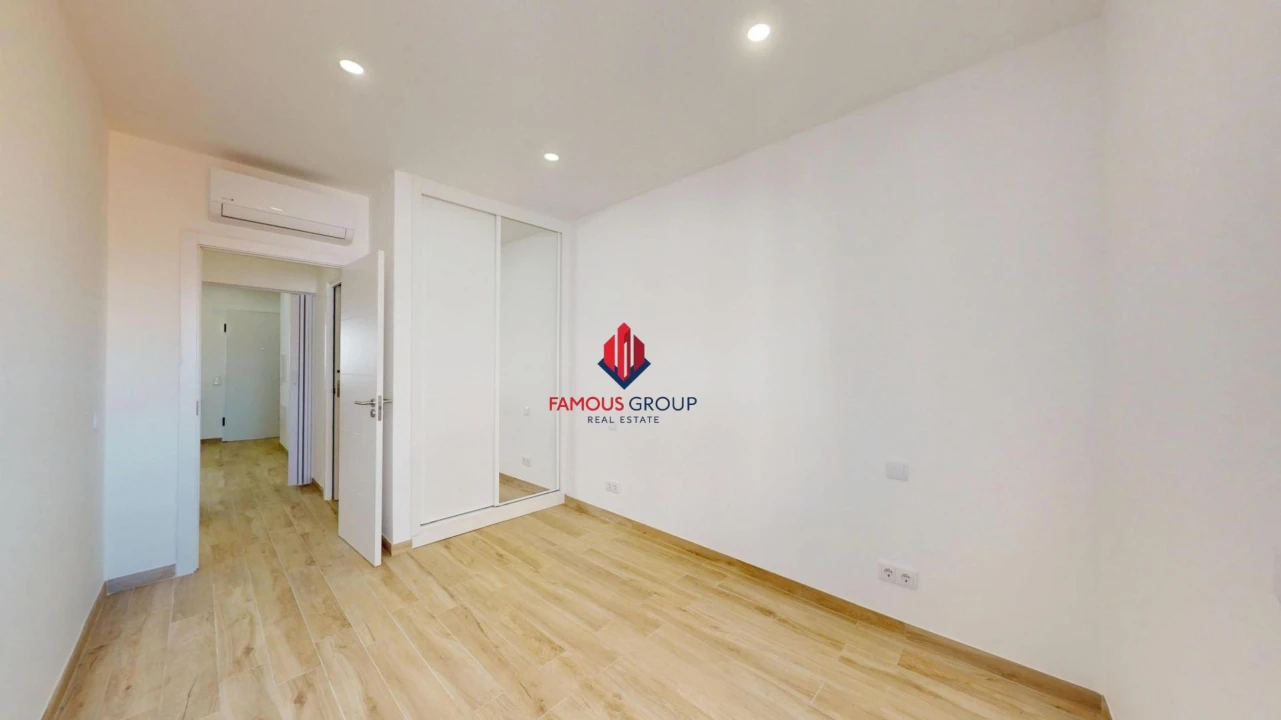 Apartamento T2 para Venda em Portimão Foto 15