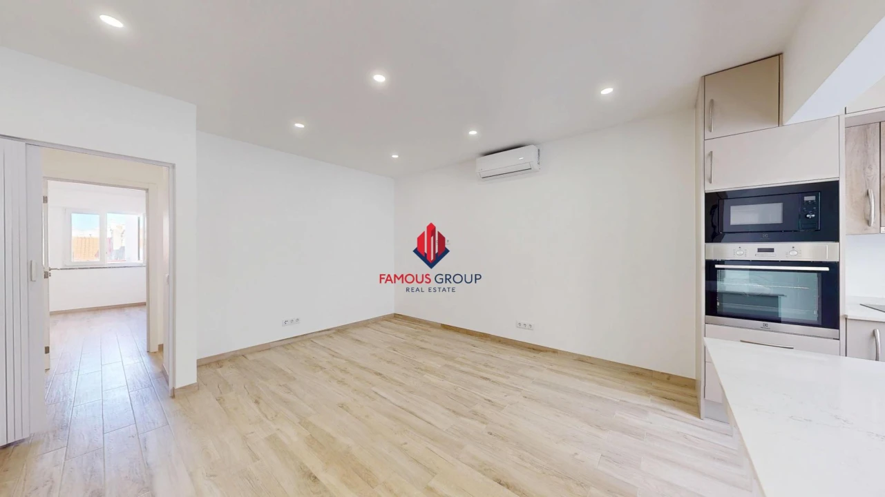 Apartamento T2 para Venda em Portimão Foto 2