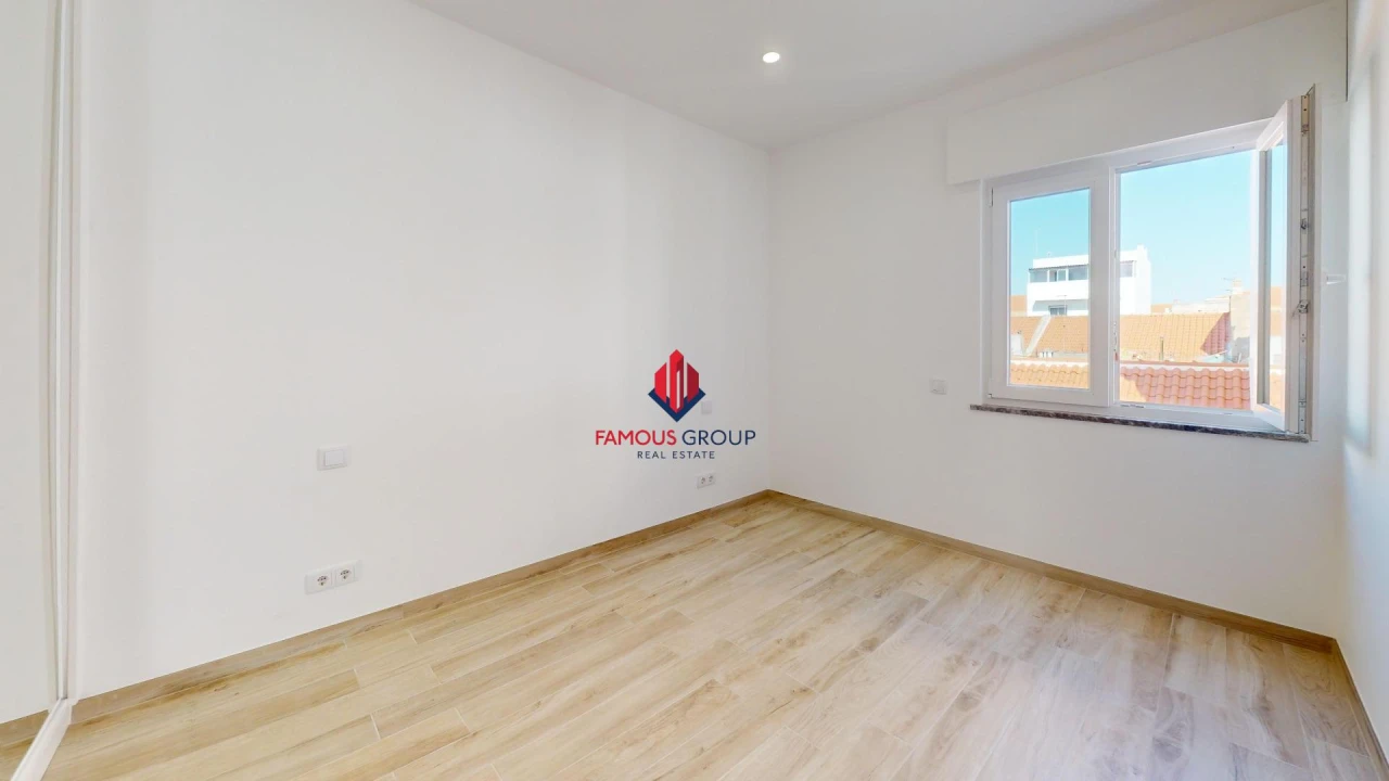 Apartamento T2 para Venda em Portimão Foto 26