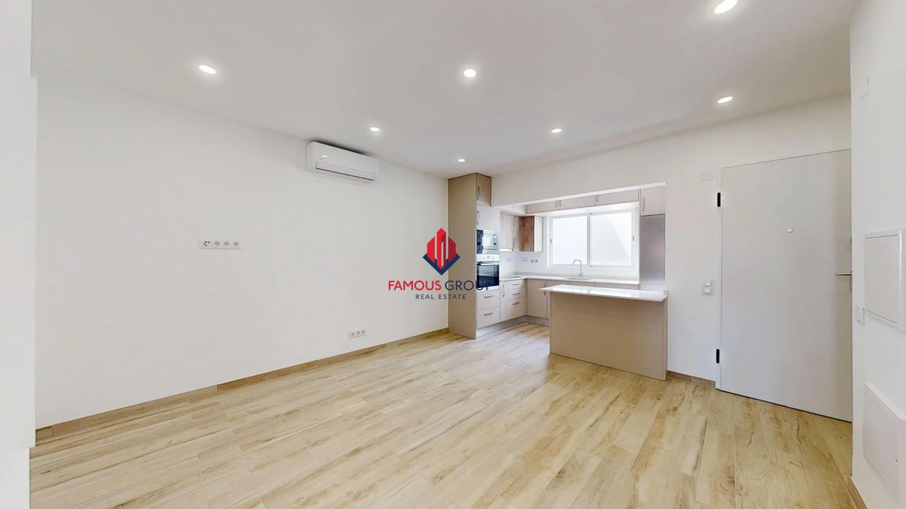 Apartamento T2 para Venda em Portimão Foto 8