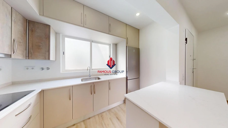 Apartamento T2 para Venda em Portimão Foto 5