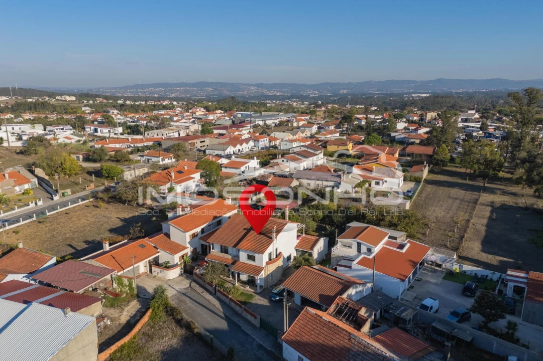 Moradia T5 para Venda em Maceira Foto 39