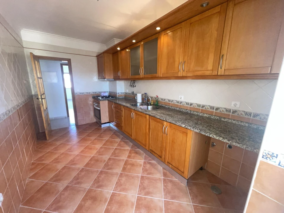 Apartamento T2 para Venda em Quinta do Conde Foto 2