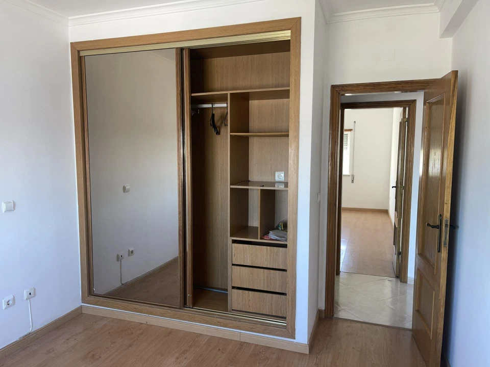 Apartamento T2 para Venda em Quinta do Conde Foto 4