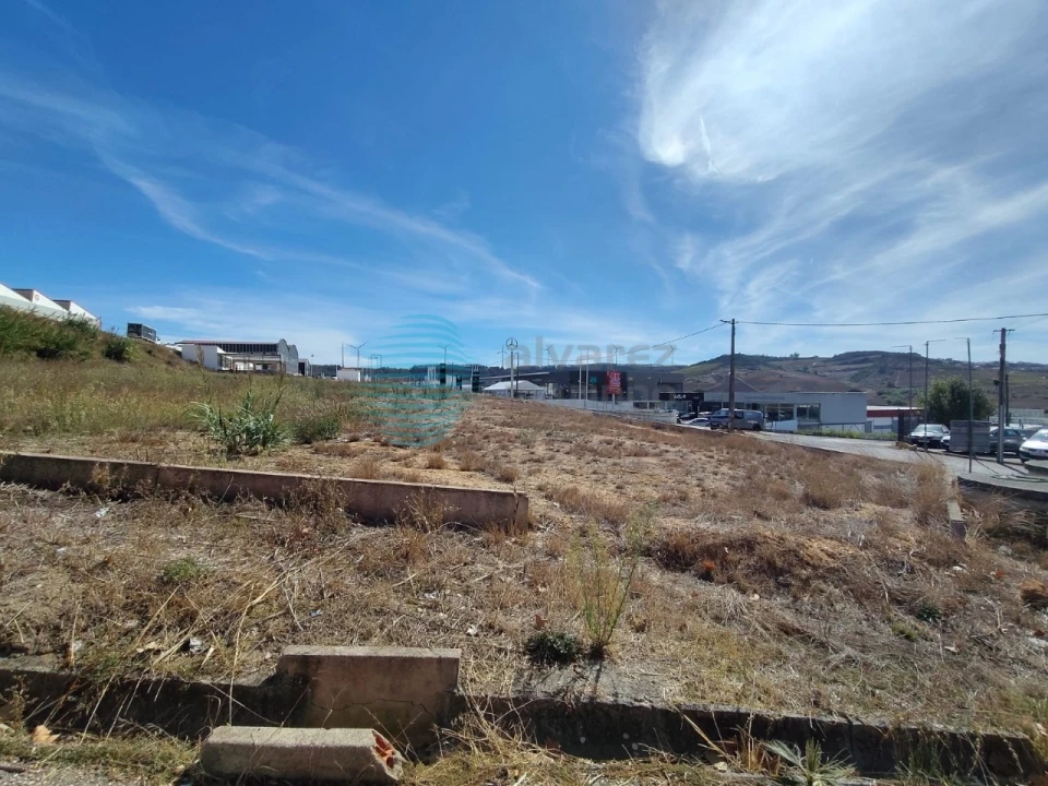 Terreno para Arrendamento em Santa Maria, São Pedro e Matacães Foto 3