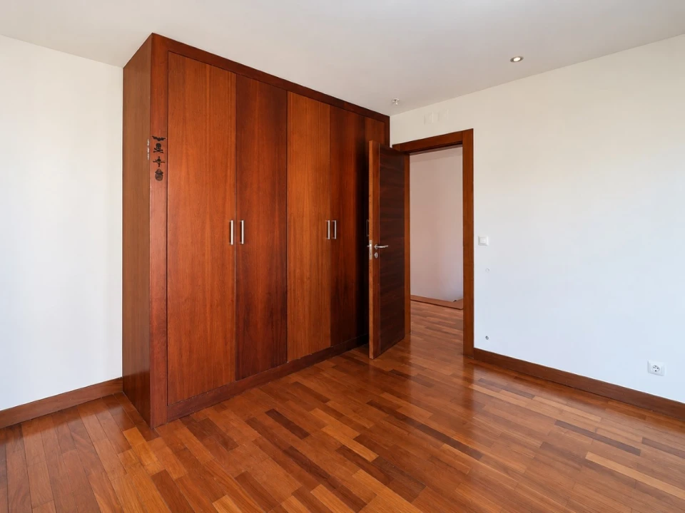 Moradia T4 para Venda em Alcabideche Foto 14