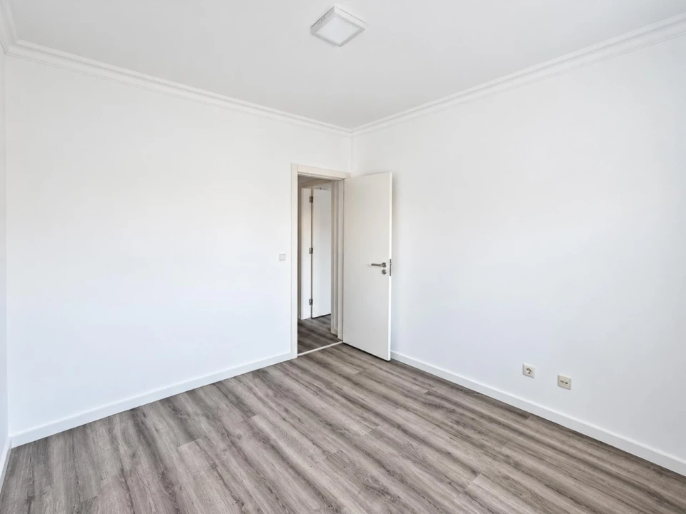Apartamento T3 para Venda em Quinta do Conde Foto 14