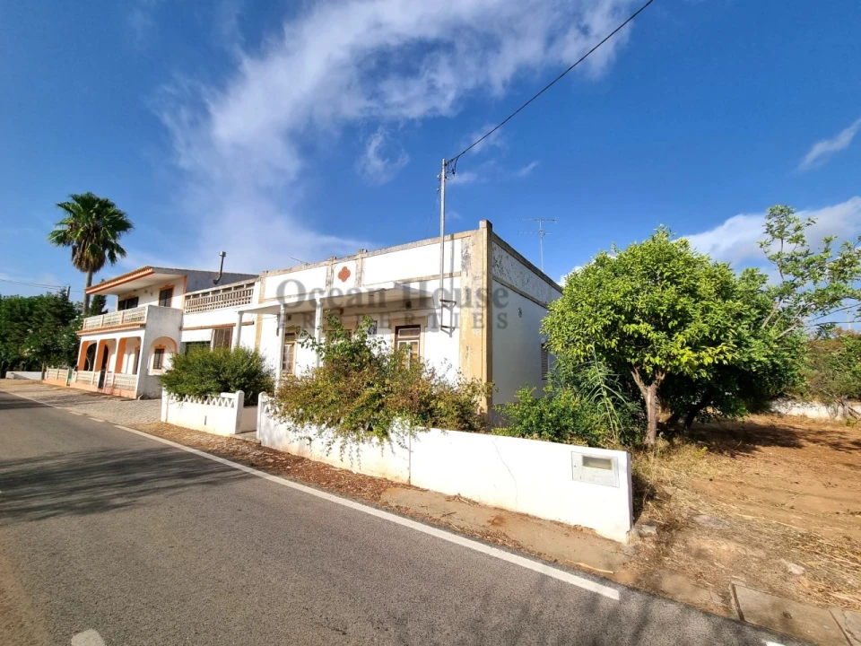 Moradia T4 para Venda em Loule (São Sebastião) Foto 2