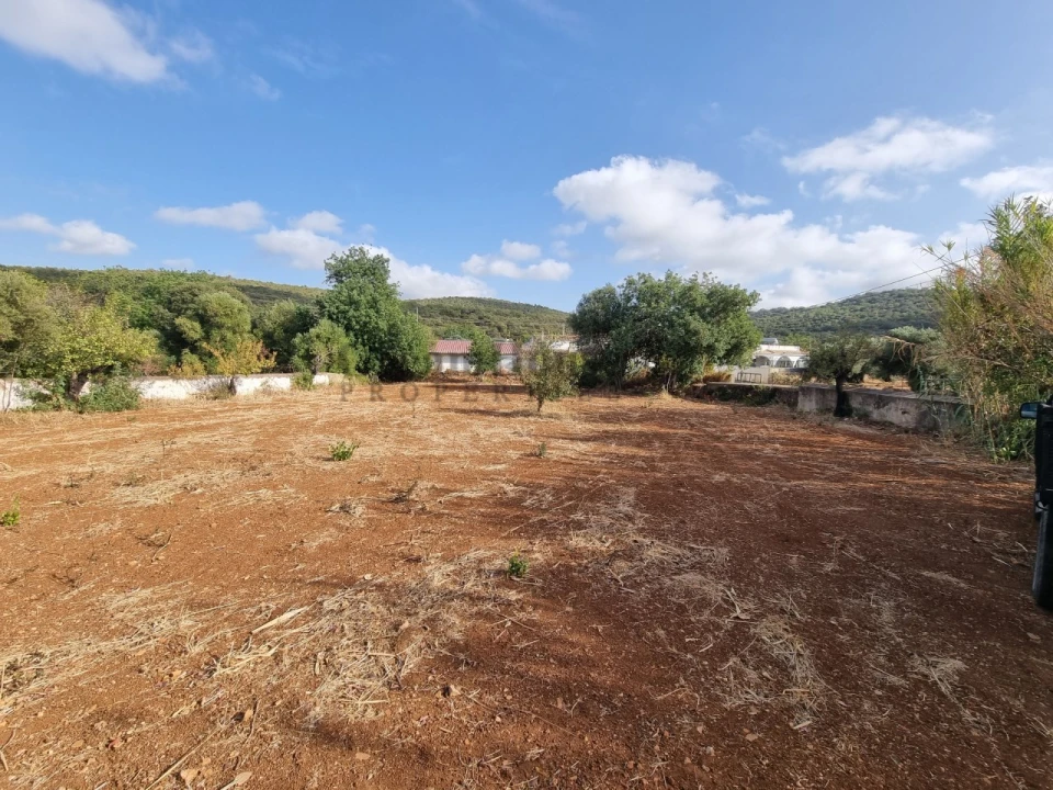 Moradia T4 para Venda em Loule (São Sebastião) Foto 31