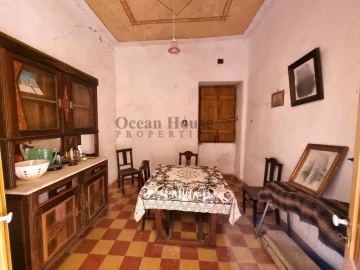 Moradia T4 para Venda em Loule (São Sebastião)