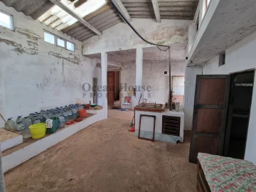 Moradia T4 para Venda em Loule (São Sebastião)