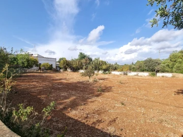 Moradia T4 para Venda em Loule (São Sebastião)