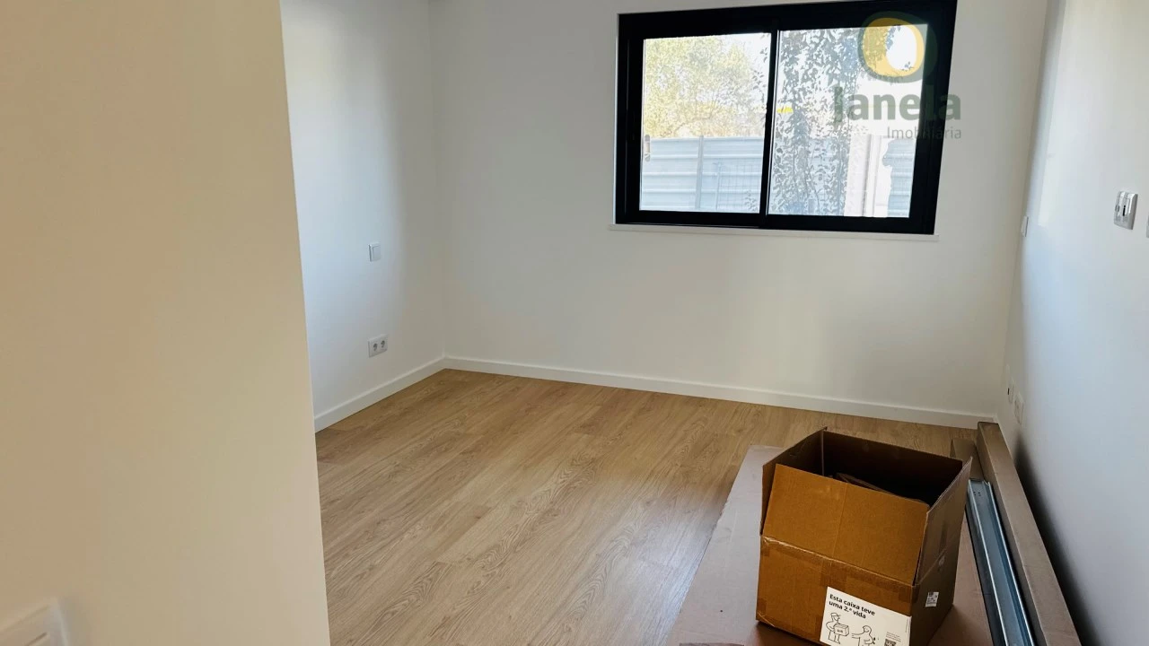 Apartamento T3 para Venda em São Brás de Alportel Foto 32
