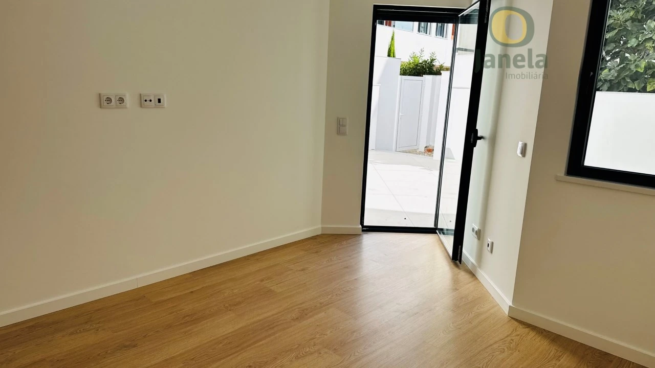 Apartamento T3 para Venda em São Brás de Alportel Foto 35