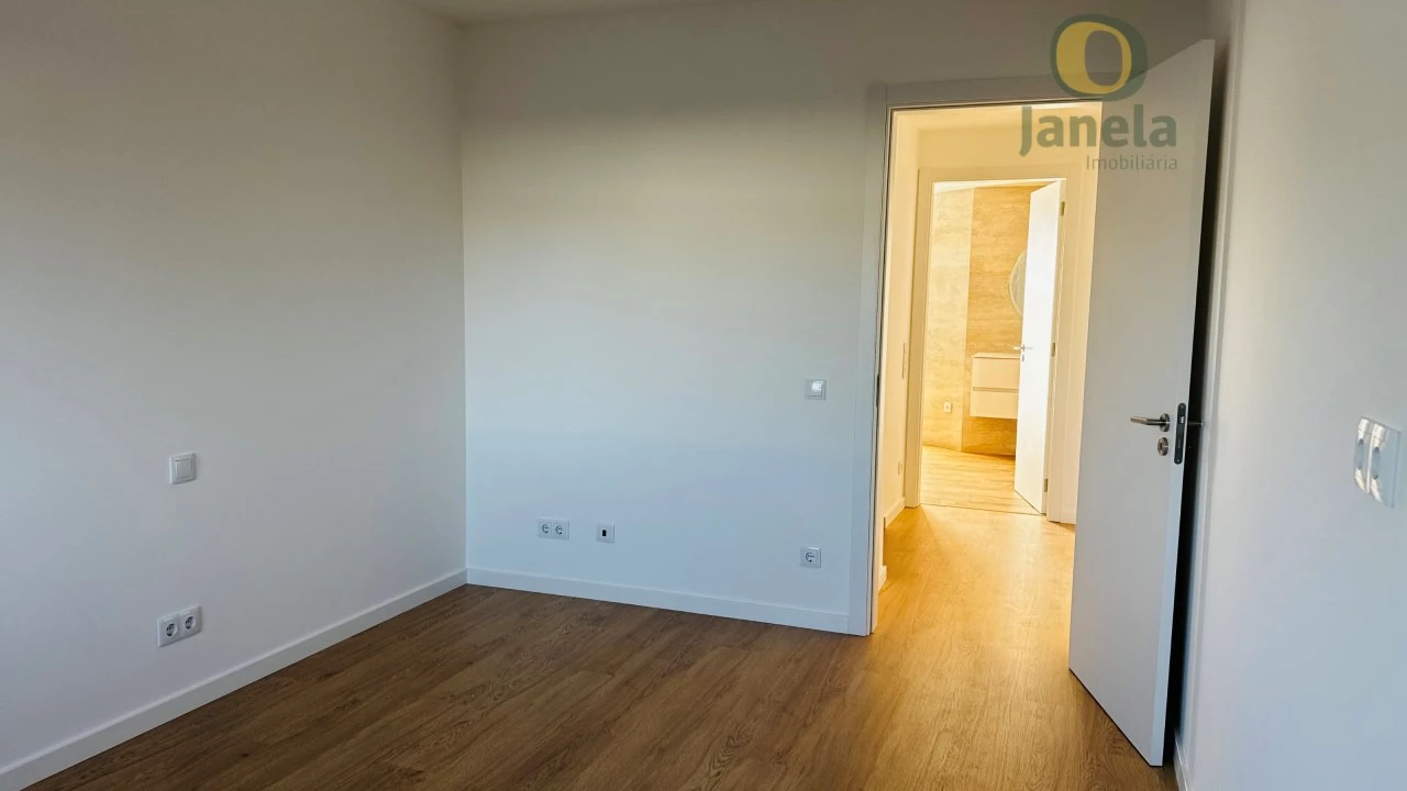Apartamento T3 para Venda em São Brás de Alportel Foto 49
