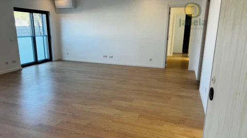 Apartamento T3 para Venda em São Brás de Alportel