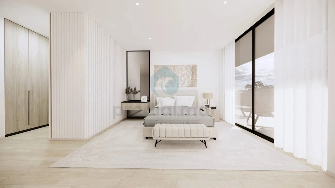 Apartamento T4 para Venda em Fânzeres e São Pedro da Cova Foto 7