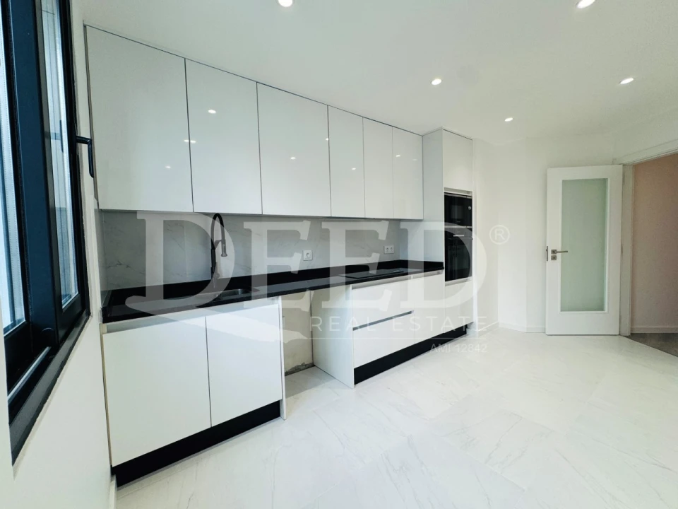 Apartamento T2 para Venda em São Martinho Foto 13