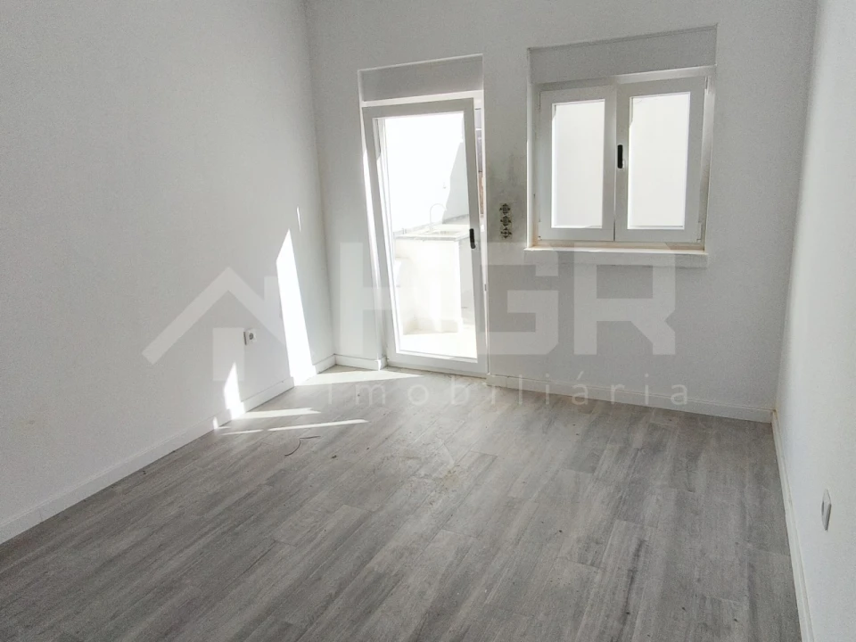Apartamento T1 para Venda em Alto do Seixalinho, Santo André e Verderena Foto 17