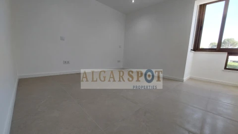 Moradia T3 para Venda em Quarteira