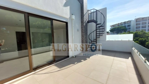 Moradia T3 para Venda em Quarteira