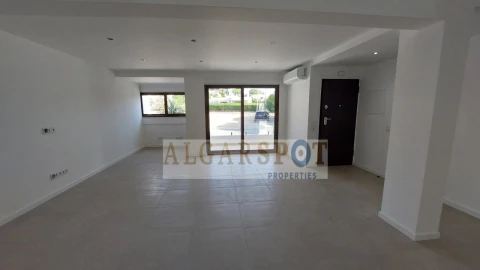 Moradia T3 para Venda em Quarteira