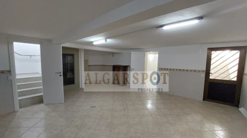 Moradia T3 para Venda em Quarteira